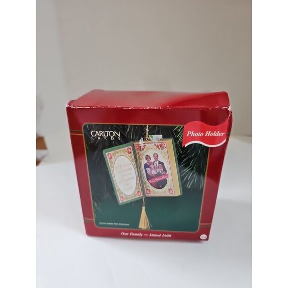 Carlton Cards Heirloom 1999 Our Family Photo Frame Ornament In Box New - Picture 1 of 4